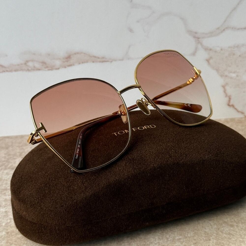 NEW Tom Ford Farah TF0951 30T Sunglasses in Gold Pink $495